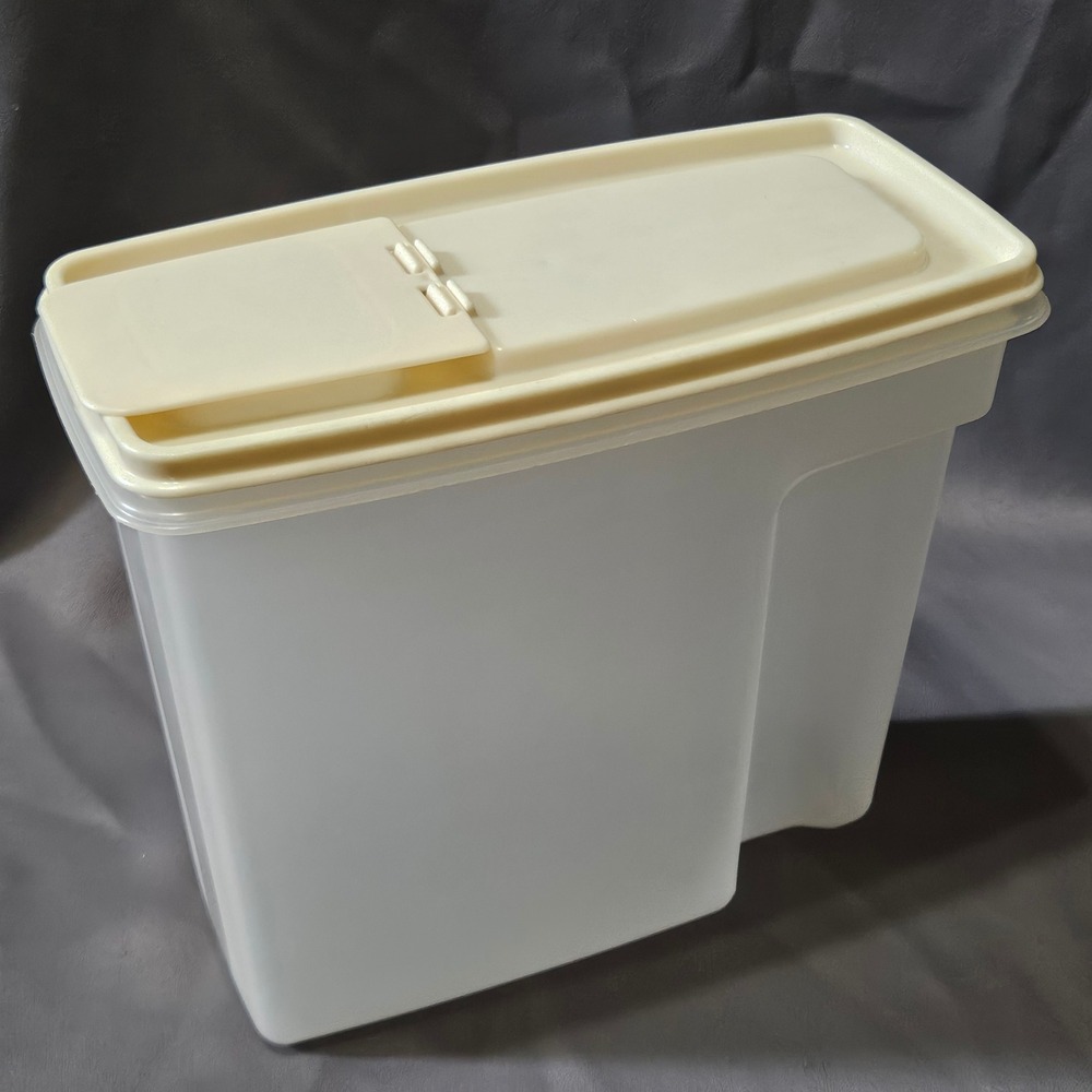 Vintage‎ Rubbermaid Servin Saver 21 Cup 5L Cereal Keeper Almond Clear 0043